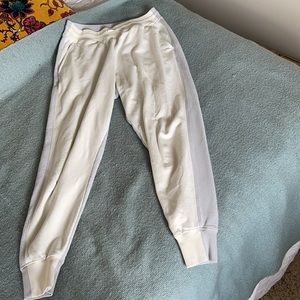 Outdoor Voices Pickup Jogger Dove/Bone L , NWOT